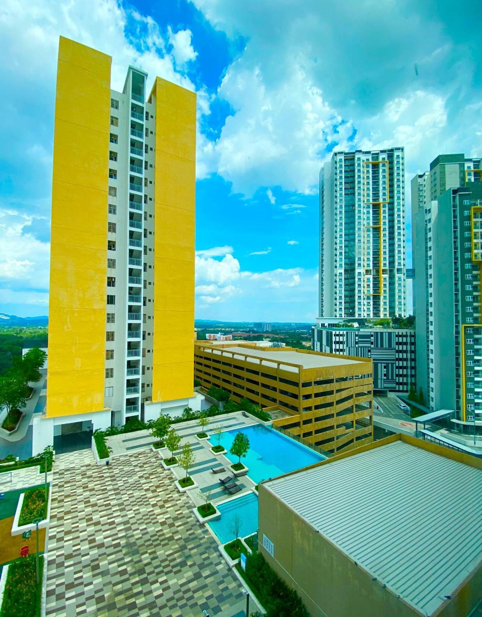 2 Bedrooms At Mesahill With Mall By D'kay Homes, Near Usim Klia *