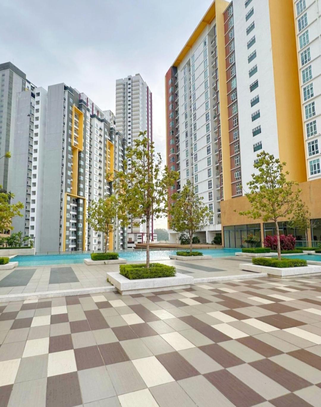 Apartment 2 Bedrooms At Mesahill With Mall By D'kay Homes, Near Usim Klia Nilai
