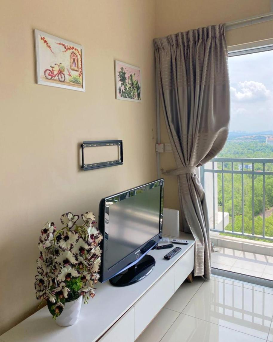 Apartment 2 Bedrooms At Mesahill With Mall By D'kay Homes, Near Usim Klia *